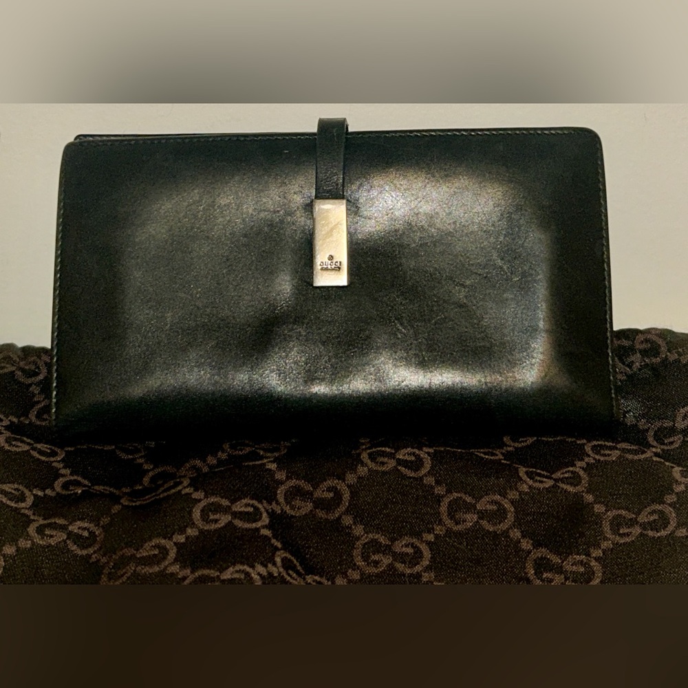 Vintage Gucci Black Leather Long Bifold Flap Wallet.  Clean Corners!